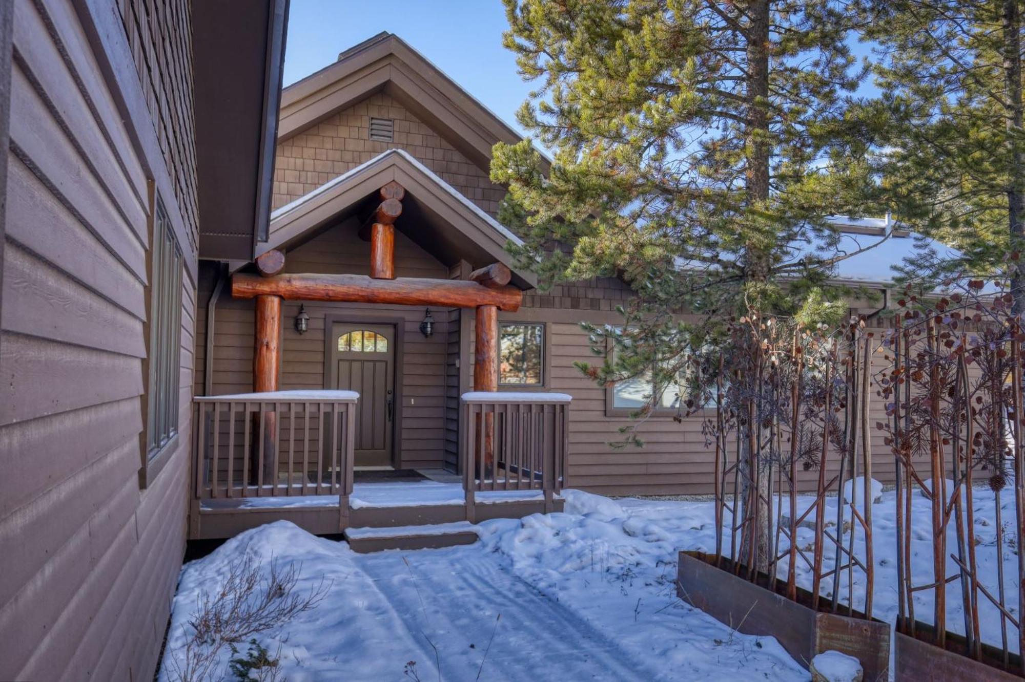 Rising Bull Lodge Big Sky Εξωτερικό φωτογραφία