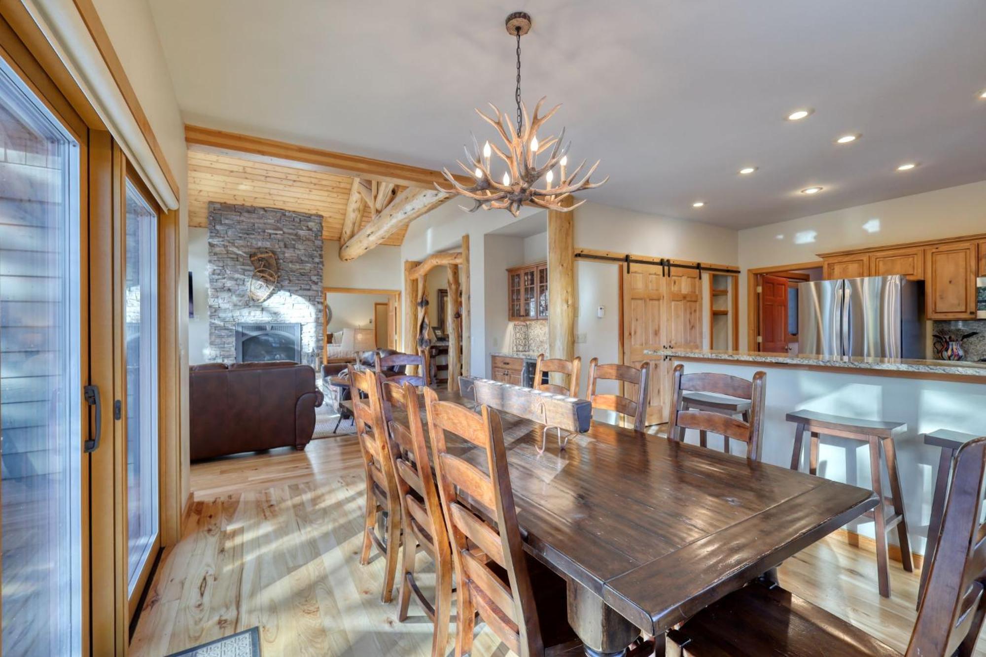 Rising Bull Lodge Big Sky Εξωτερικό φωτογραφία